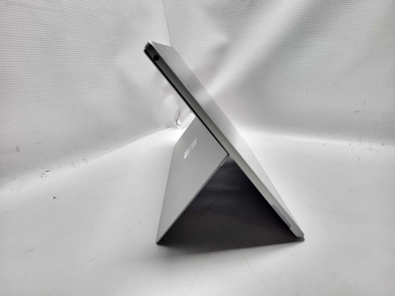 Surface Pro 5th Gen(1807) i5-7300U @ 2.6GHz 8GB RAM 256GB SSD READ $