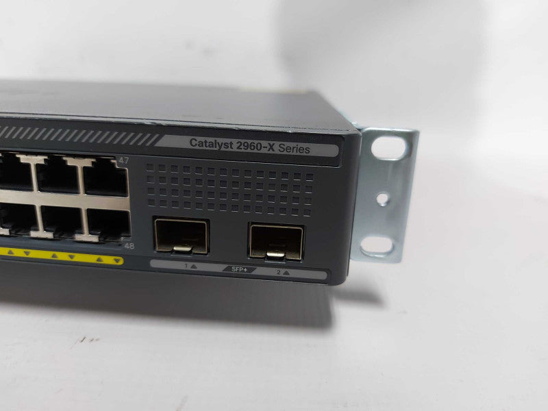 Cisco Catalyst 2960-X Series PoE 740W WS-C2960X-48FPD-L V08 / Factory Reset #