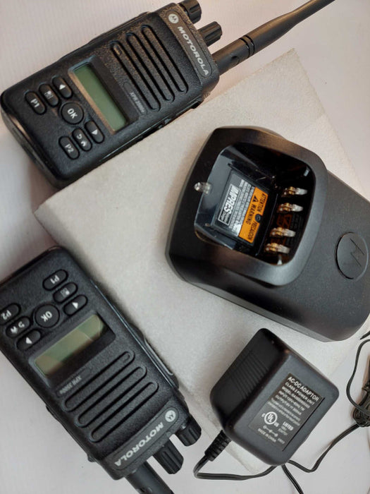 2x Motorolla Walkie Talkie Radio Model: XPR 3500e 2-way radios