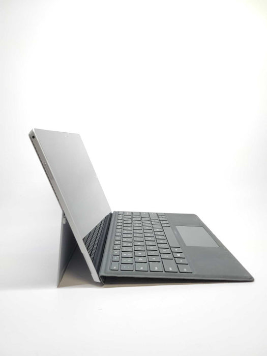 Microsoft Surface Pro 3 - Core i5-4300U | 8GB RAM | 256GB SSD + Power Adapter