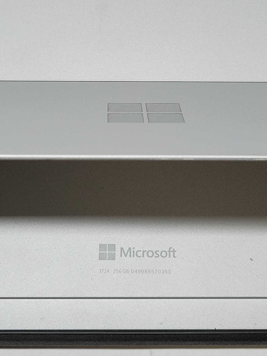 Microsoft Surface Pro 4 - Core i7-6650U | 16GB RAM | 256GB SSD + Power Adptr