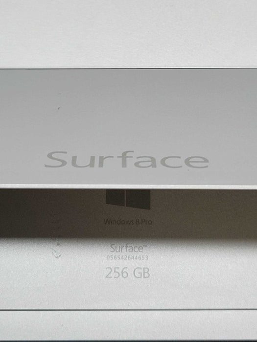 Microsoft Surface Pro 3 - Core i5-4300U | 8GB RAM | 256GB SSD + Power Adapter