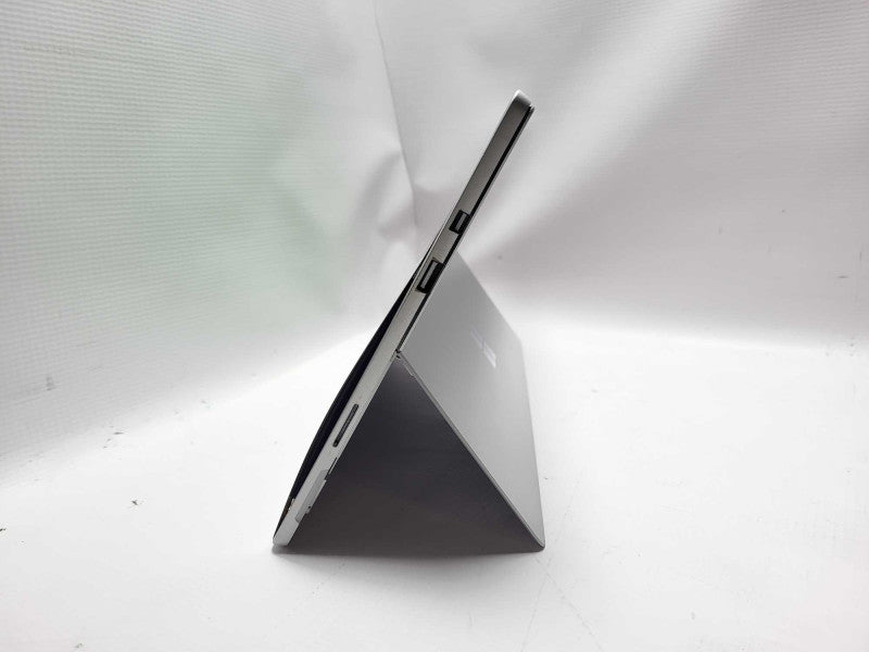 Surface Pro 5th Gen(1807) i5-7300U @ 2.6GHz 8GB RAM 256GB SSD READ $