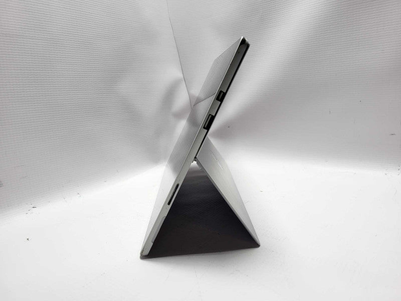 Surface Pro 5th Gen(1807) i5-7300U @ 2.6GHz 8GB RAM 256GB SSD READ $