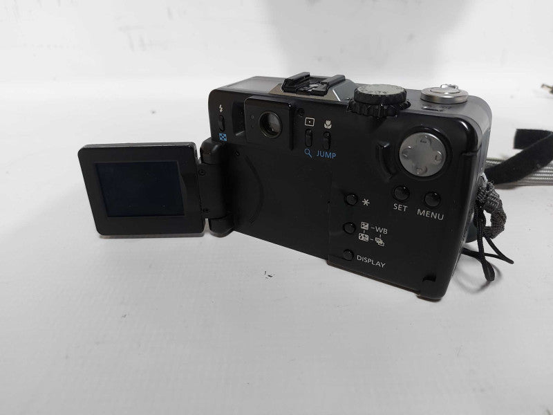Canon PowerShot G1 3.3MP Digital Camera - includes battery #