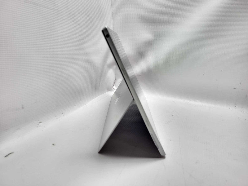 Surface Pro 5th Gen(1807) i5-7300U @ 2.6GHz 8GB RAM 256GB SSD READ $