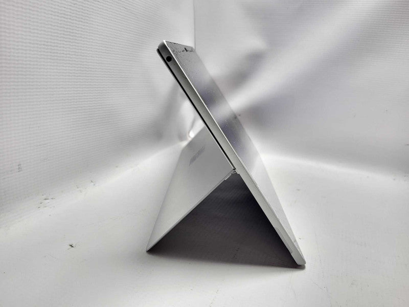 Surface Pro 7+ (1961) i5-1135G7 @ 2.4GHz 16GB RAM 256GB SSD READ $