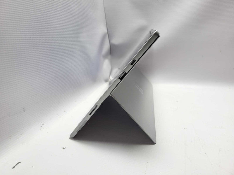 Surface Pro 7+ (1961) i5-1135G7 @ 2.4GHz 16GB RAM 256GB SSD READ $