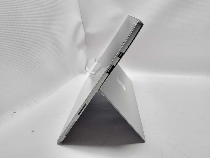 Surface Pro 5th Gen(1807) i5-7300U @ 2.6GHz 8GB RAM 256GB SSD READ $