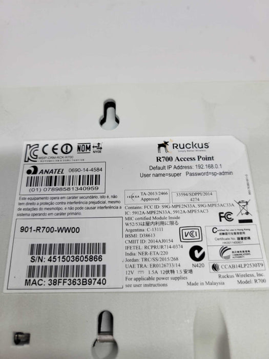 Ruckus ZoneFlex R700 Dual Band 802.11AC Access Point POE Powered\t Q