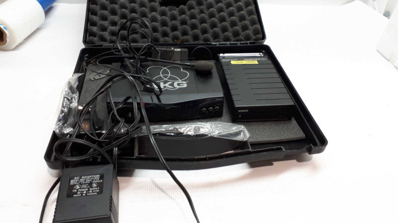 AKG SR400 Wireless Guitar Reciever and Transmiter &