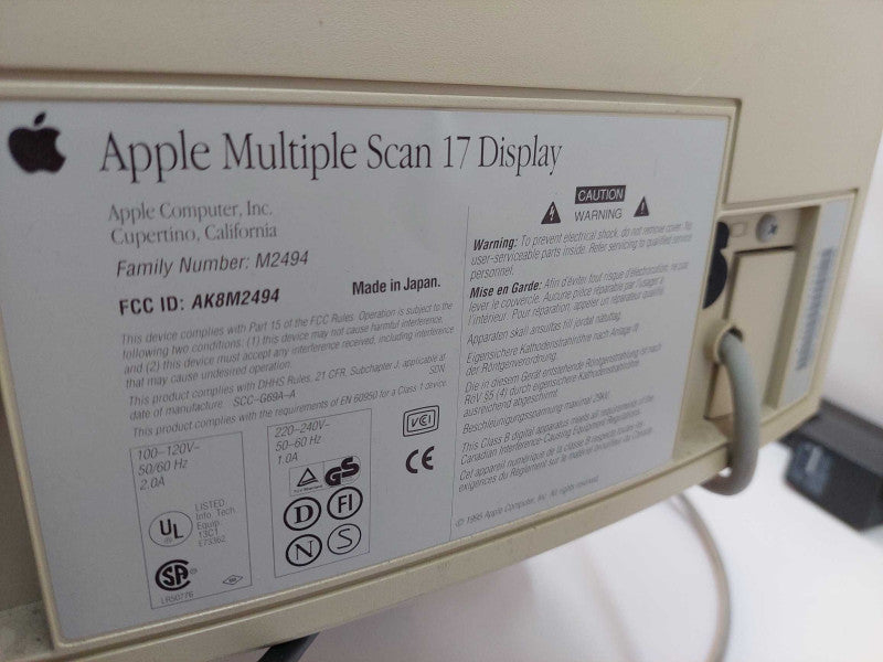 Apple CRT Monitor Apple Multiple Scan 17 Display Family# M2494 Made in Japan