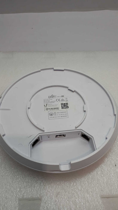 Ubiquiti Networks UAP-AC-PRO 1300Mbps Wireless Access Point &