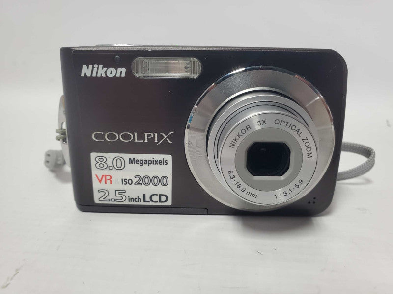 Nikon Coolpix S210 8.0MP Digital Camera |