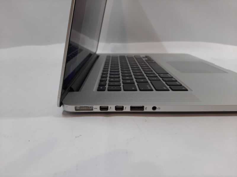 Apple Macbook Pro 2015 15\\" Core I7-4980HQ @ 2.8GHz 16GB DDR3 1TB SSD