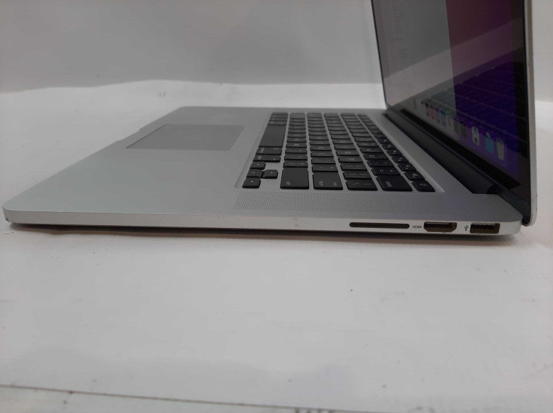 Apple Macbook Pro 2015 15\\" Core I7-4980HQ @ 2.8GHz 16GB DDR3 1TB SSD