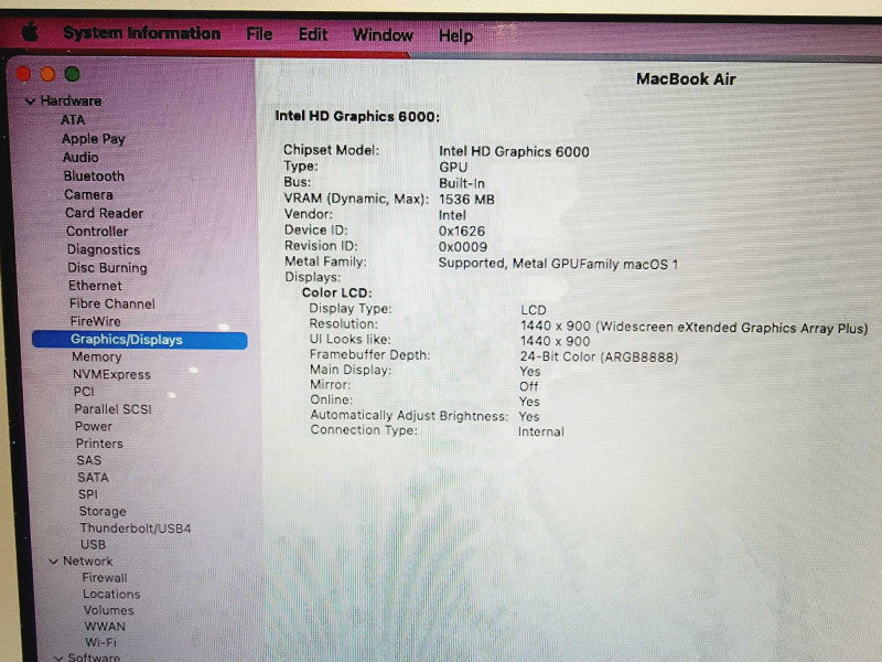 Apple Macbook Air 2017 13\\" Core i5-5350U @ 1.8GHz 8GB DDR3 250GB SSD (