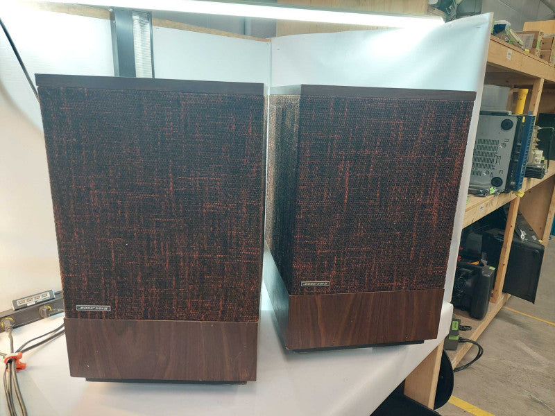 Vintage Pair of BOSE 501-II  Series 2  Speakers  Model: 501 4ohms