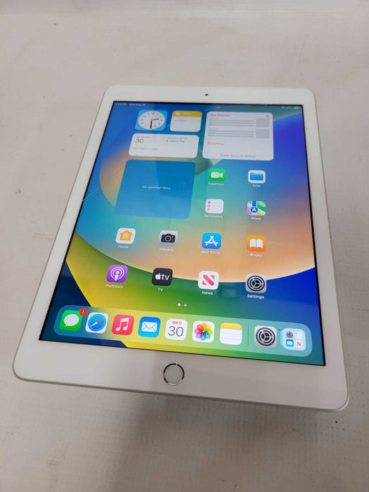 Apple iPad 5th Gen 32GB (A1823) - READ