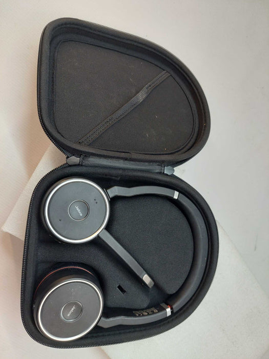 Jabra Headset Model: HSC040W with case