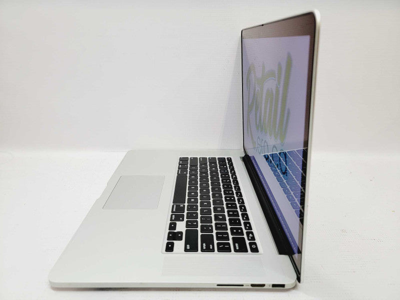 Apple Macbook Pro Retina 15\\" Core i7-3820QM @ 2.7GHz 16GB DDR3 250GB SSD [Read] (