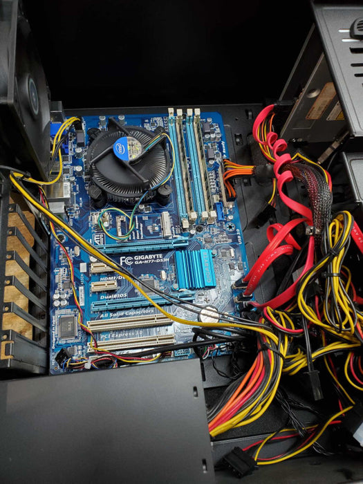 Custom PC - Intel i7-2600k @ 3.40 GHZ 8GB DDR3 550W PSU