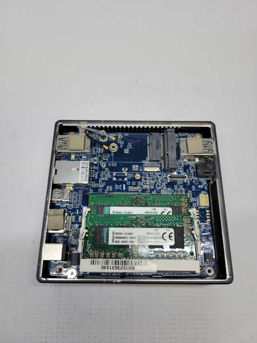 Gigabye BRIX - Celeron 3205U | 4GB RAM | NO HDD | NO WIFI (READ)