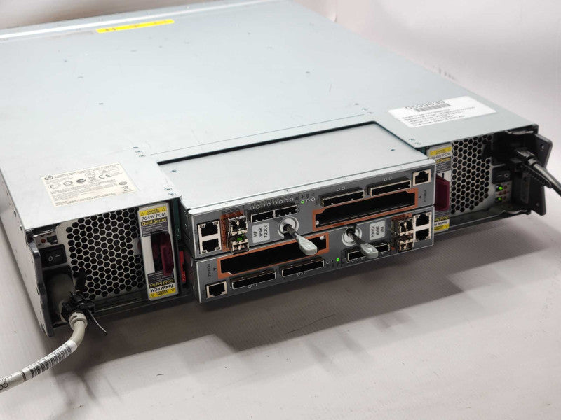 HP 3Par Storeserv 7200C 24x 2.5\\" Bays Storage w/ 2x QR511-63001 contr, 2x PSU _