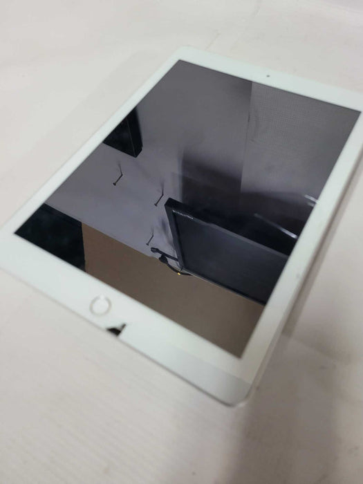 Apple iPad 6th Gen 32GB (A1954)