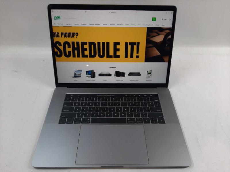 Apple Macbook Pro 2017 15\\" Core i7-7820HQ @ 2.9GHz 16GB DDR3 500GB SSD