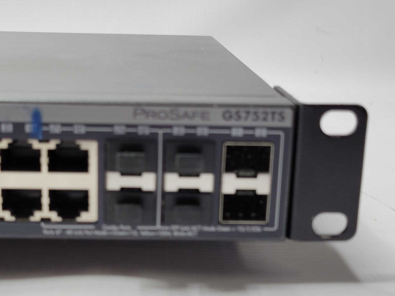 NetGear ProSafe 48-Port Gig Stackable Smart Switch w/ 4x SFP Uplinks GS752TS Q_
