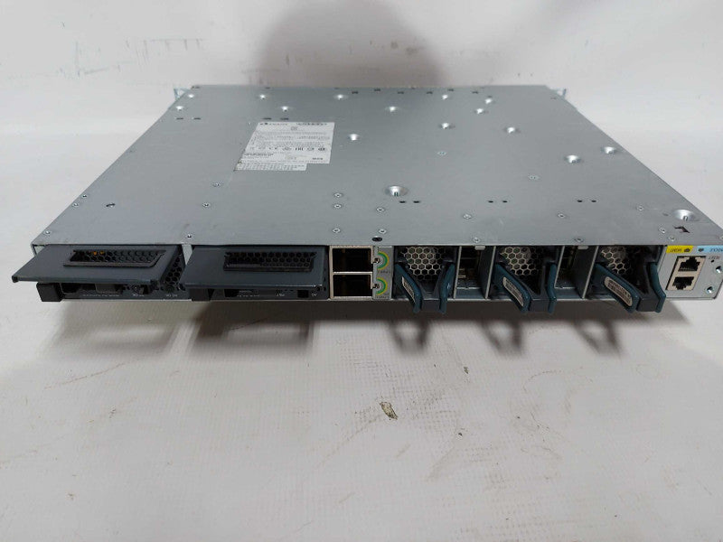 Cisco Catalyst 3850 24 PoE+ WS-C3850-24P-S V08 Gigabit 24x ports - fact reset #