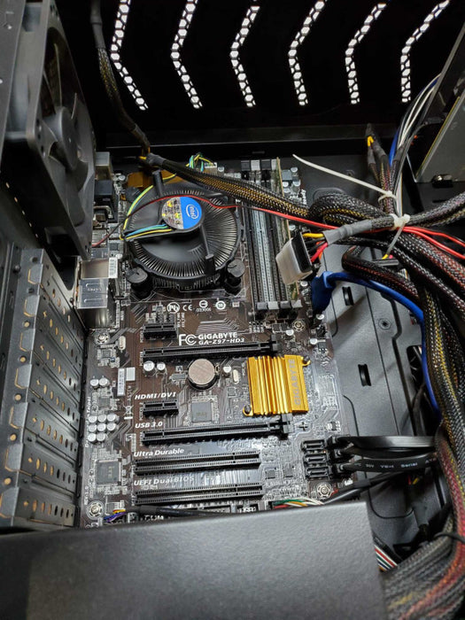 Custom PC -Intel i5-4590 @ 3.30 GHZ 8GB DD3 500W PSU