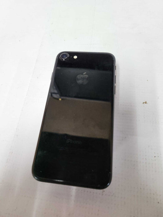 Apple iPhone 7 128GB (A1778) - READ