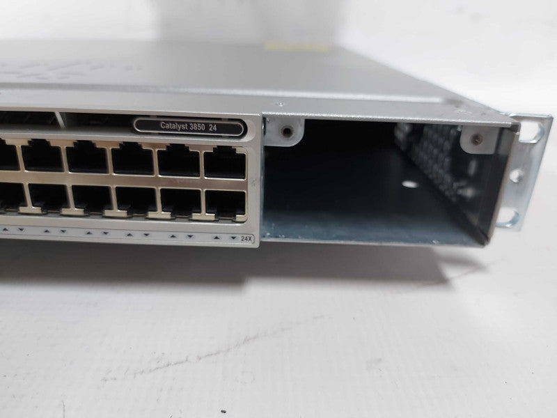 Cisco C3850 series WS-C3850-24T-S Gigabit Network Switch - Fact Reset Q#