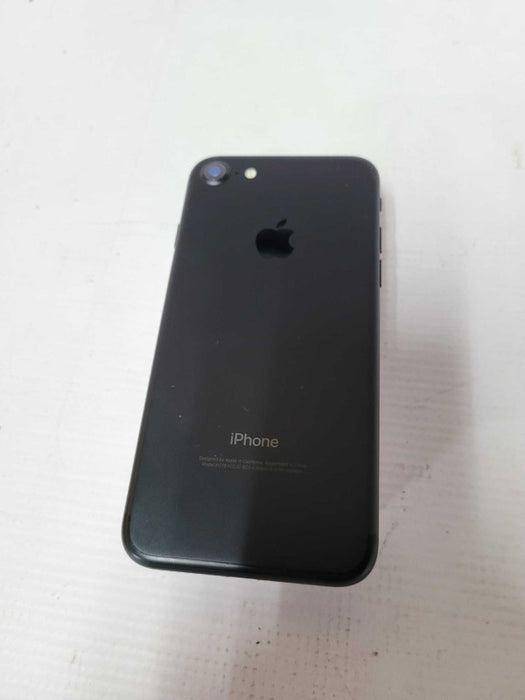 iPhone 7 128GB (A1778) - READ