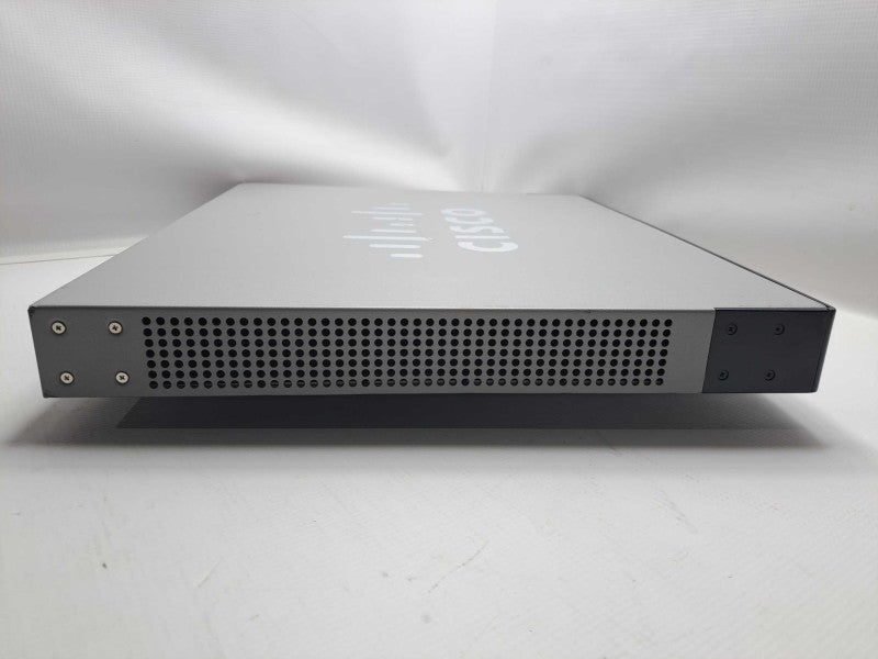 Cisco SFE2000 24-Port Small Business Managed 10/100 Switch )