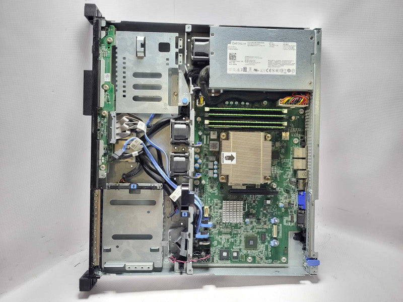Dell R220 Workstation Intel Xeon E3-1240 V3 3.40GHz 8GB No HDD/RAID Q$