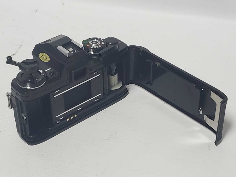 Minolta X-700 35mm Vintage Camera Body (AS-IS) |