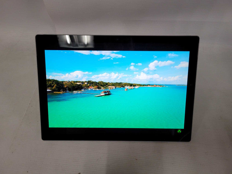Microsoft Surface Pro 5 - i5-7300U, 8GB RAM, 256GB SSD