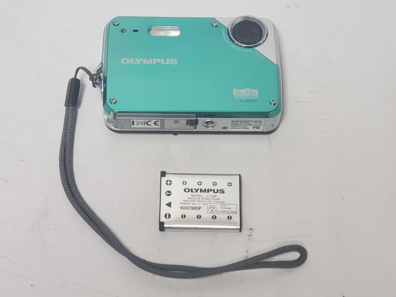 Olympus X-560WP 10.0MP Digital Camera Waterproof 3m/10ft |