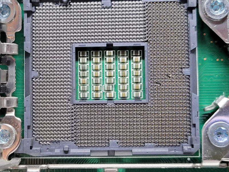 Dell PE T420 - NO CPU | NO RAM | NO HDD (READ)
