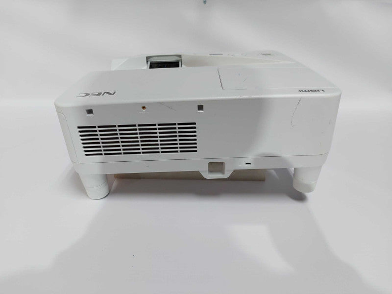 NEC NP-UM330X LCD Projector Ultra Short Throw 3500 ANSI HD 97% Lamp life #
