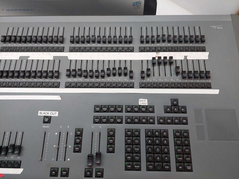 Express ETC 48/96 Yorkhouse.ca 11236 Lighting Console PN: 4110A1004