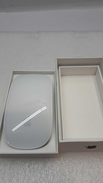 Apple Magic Mouse Mouse - white A1657 OPEN BOX &