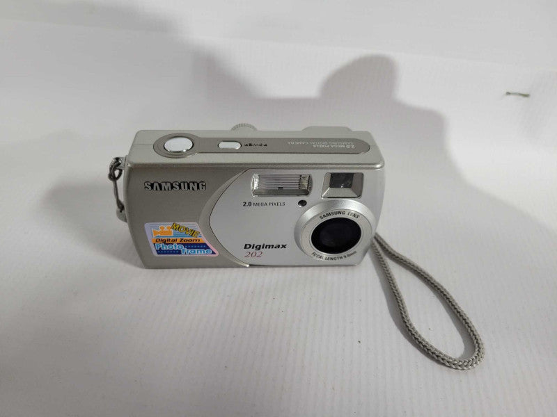 Samsung Digimax 202 2.0 MEGA PIXELS !