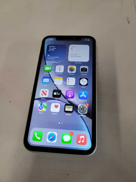 Apple iPhone XR 64GB (A1984) Q