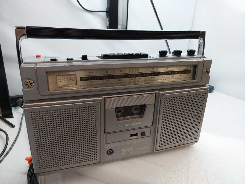 Candle BoomBox 2-Band Stereo AM/FM Cassette Tape Recorder Model: JTR1238