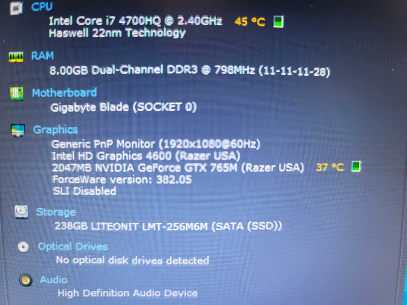 Rzaer Blade Pro 17.3\\" i7-4700HQ, 8GB DDR4, 2GB GTX 765M, 256GB m.2 *NO BATTER Î²