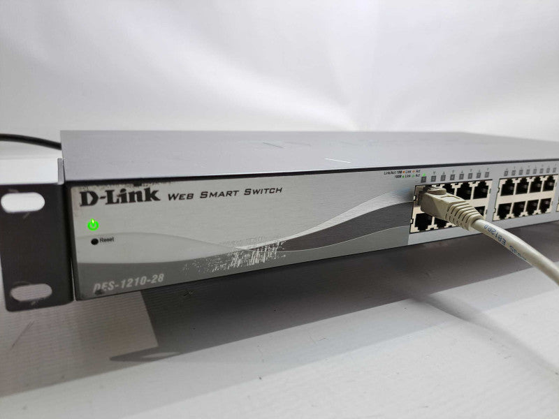 D-Link DES-1210-28 Web Smart 24-Port External Ethernet Switch )